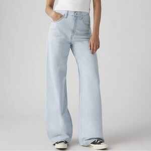 Levi’s Cinch Baggy Women’s Jeans size 27” X 31” Light Wash